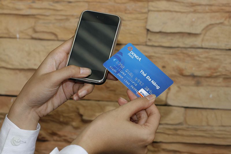 Làm thẻ ATM Đông Á mất bao nhiêu