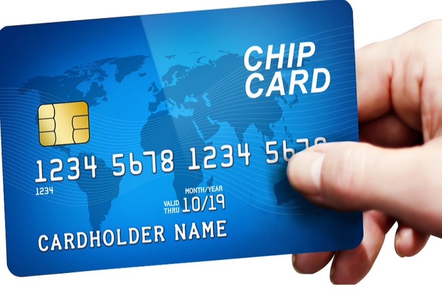 Valid from trên thẻ ATM có liên quan gì đến việc sử dụng thẻ tín dụng trực tuyến không?
